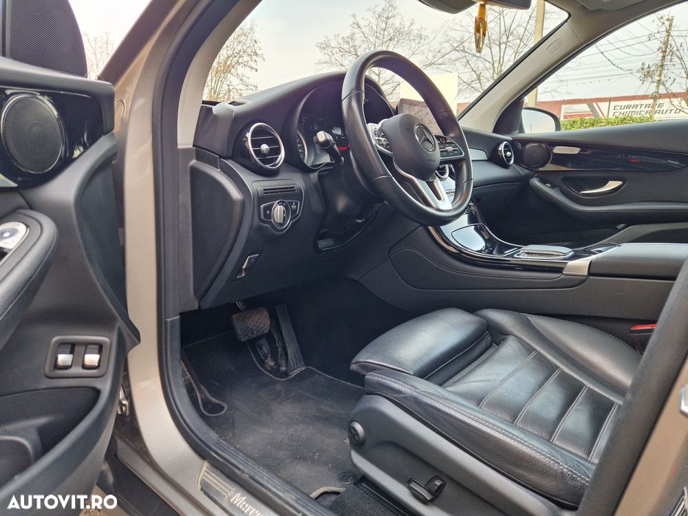 Mercedes-Benz GLC 220 d 4MATIC - 11
