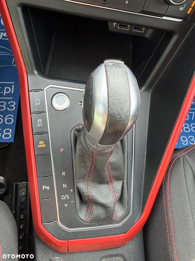 Volkswagen Polo 2.0 TSI DSG GTI - 28