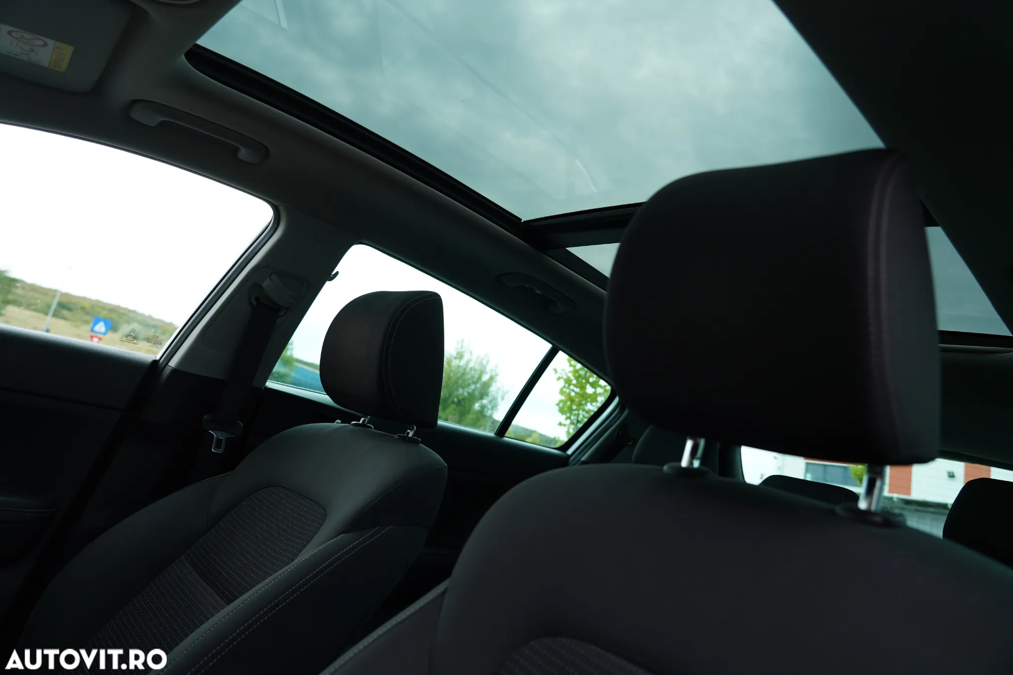Kia Sportage 1.7 CRDI 2WD Edition 7 - 9