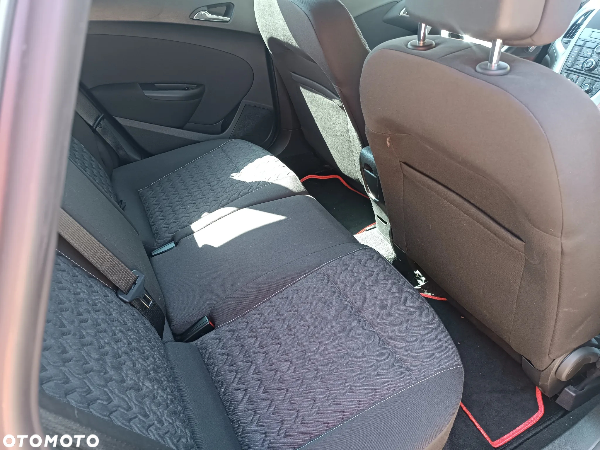 Opel Astra 1.4 Turbo Active - 28