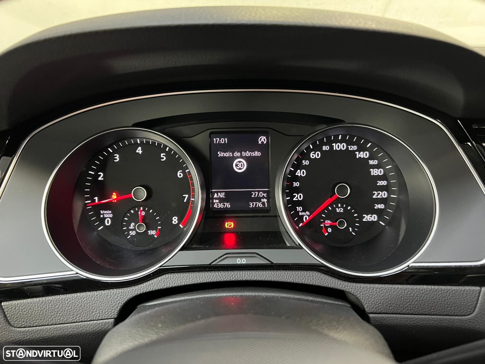 VW Passat Variant 1.5 TSI Business - 10