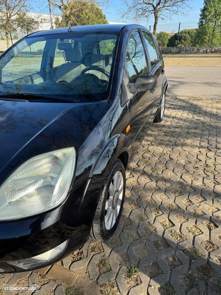 Ford Fiesta 1.25 Ghia - 3