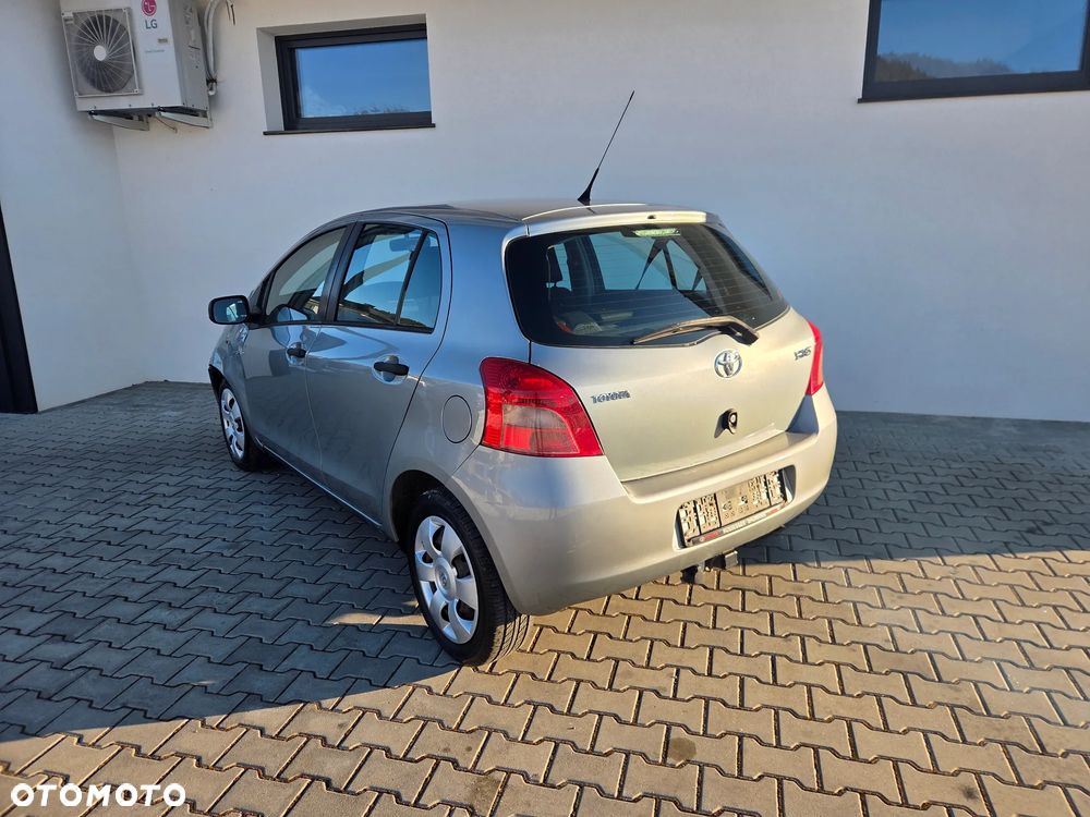Toyota Yaris - 3