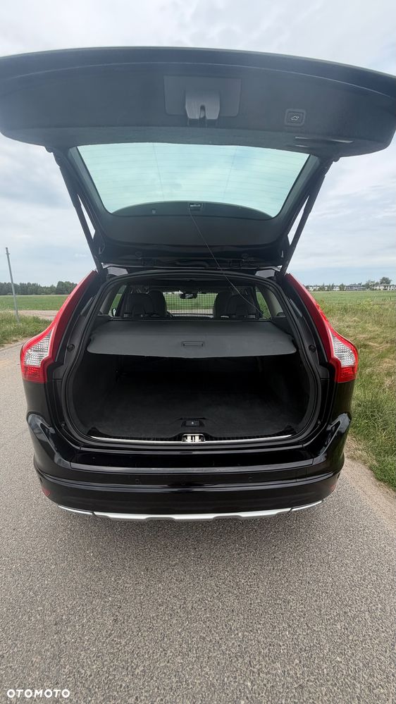 Volvo XC 60 D5 AWD Summum - 14