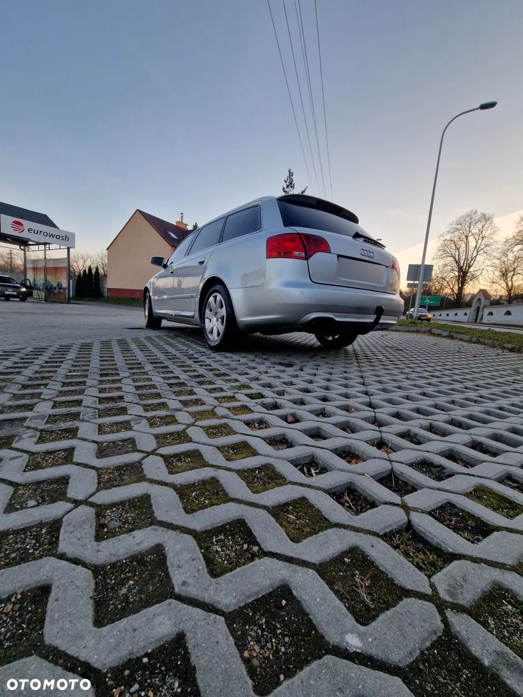 Audi A4 Avant 2.0 TDI Multitronic - 11