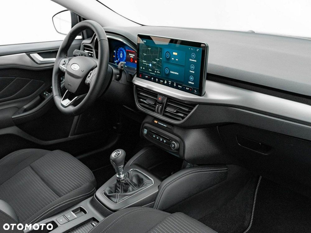 Ford Focus 1.0 EcoBoost Titanium X - 33