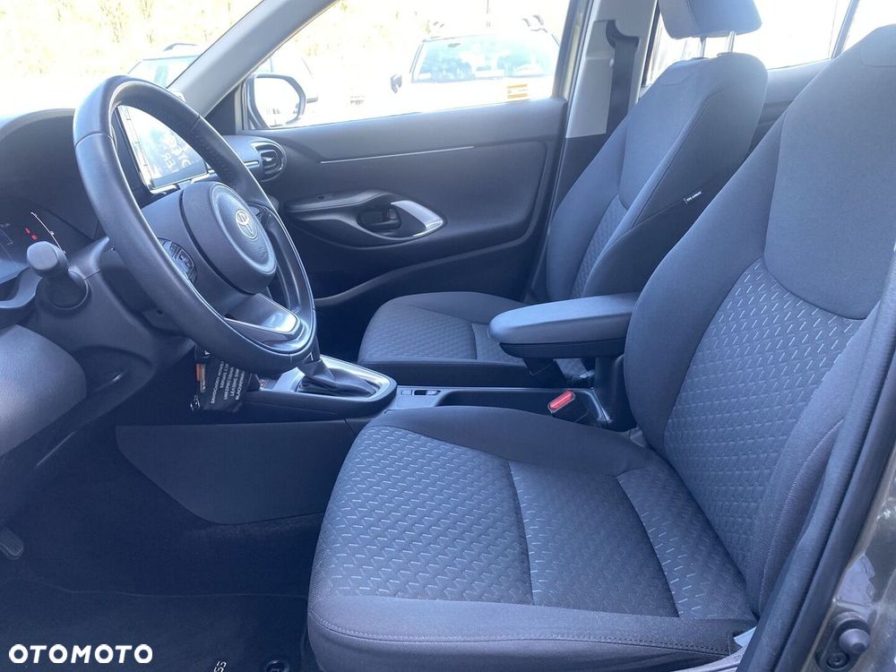 Toyota Yaris Cross - 13