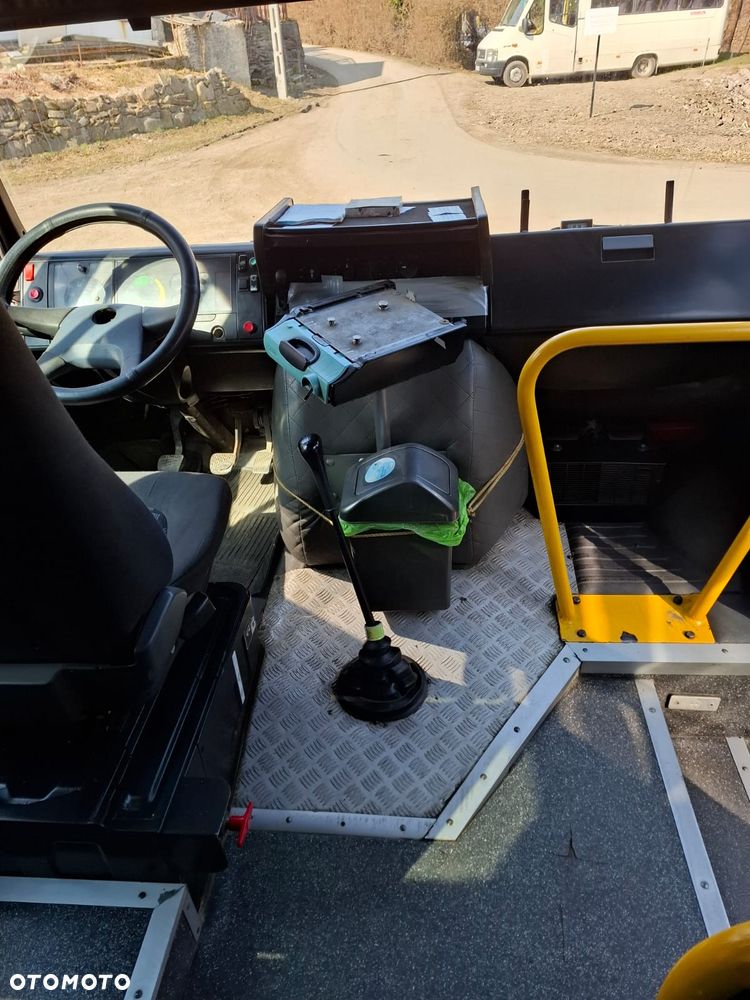 Mercedes-Benz Vario 814 - 4
