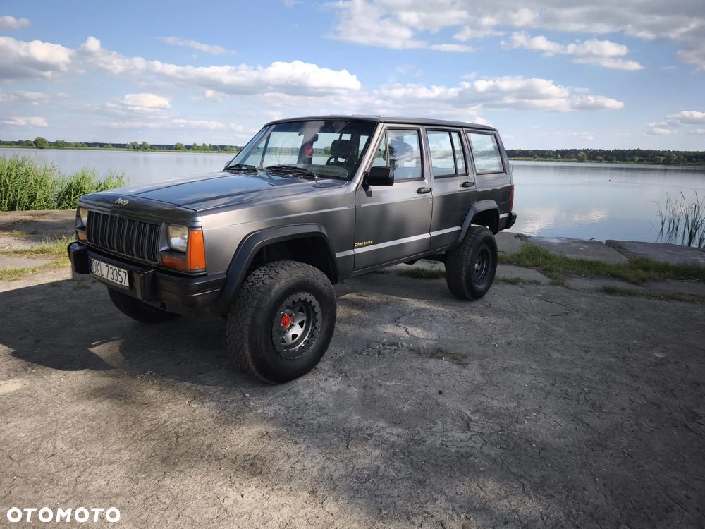 Jeep Cherokee 4.0 Limited - 1