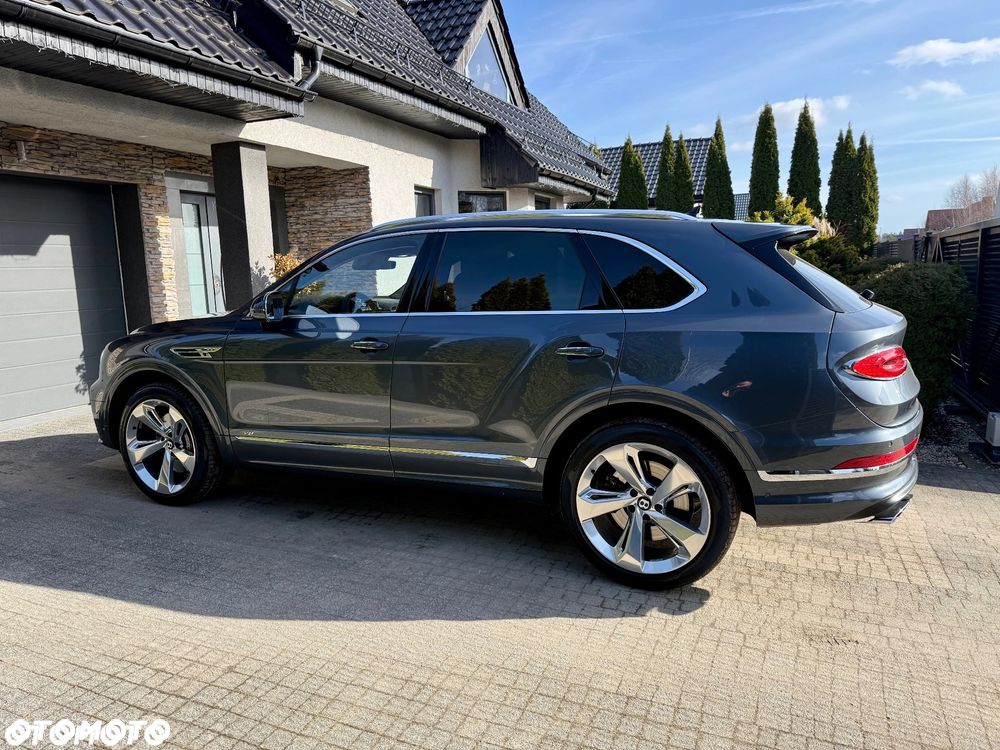 Bentley Bentayga - 2