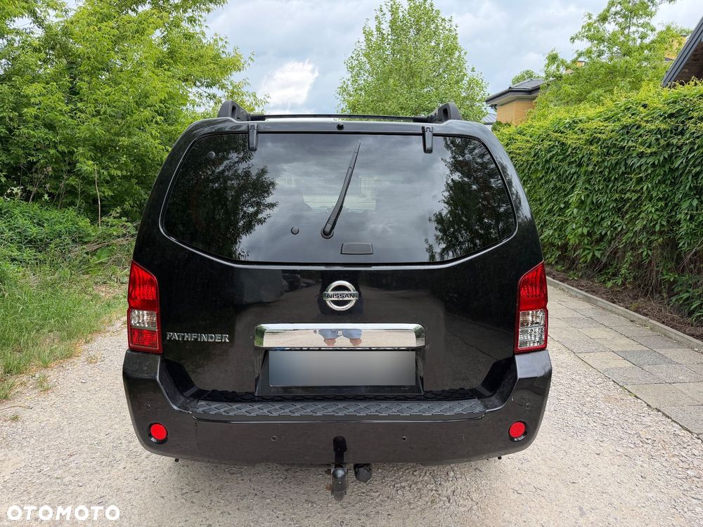 Nissan Pathfinder - 5
