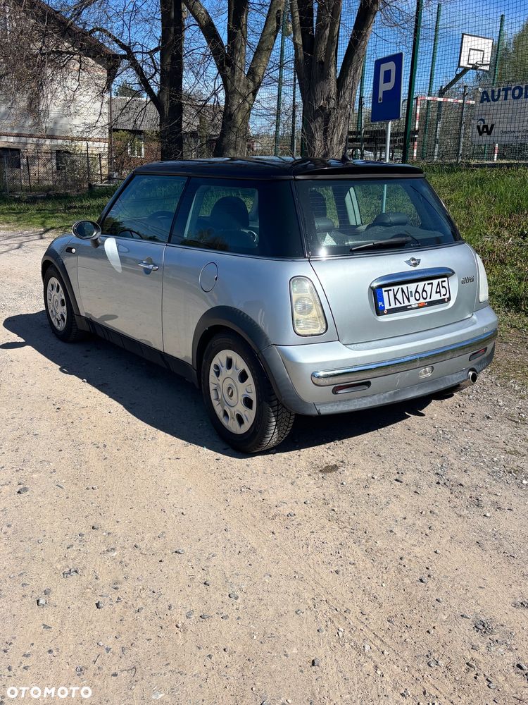 MINI Cooper Standard - 3