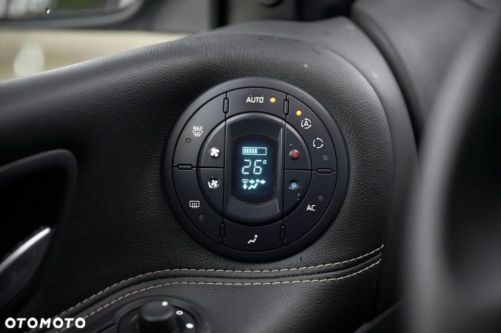 Renault Grand Espace 2.0 dCi FAP Initiale - 27