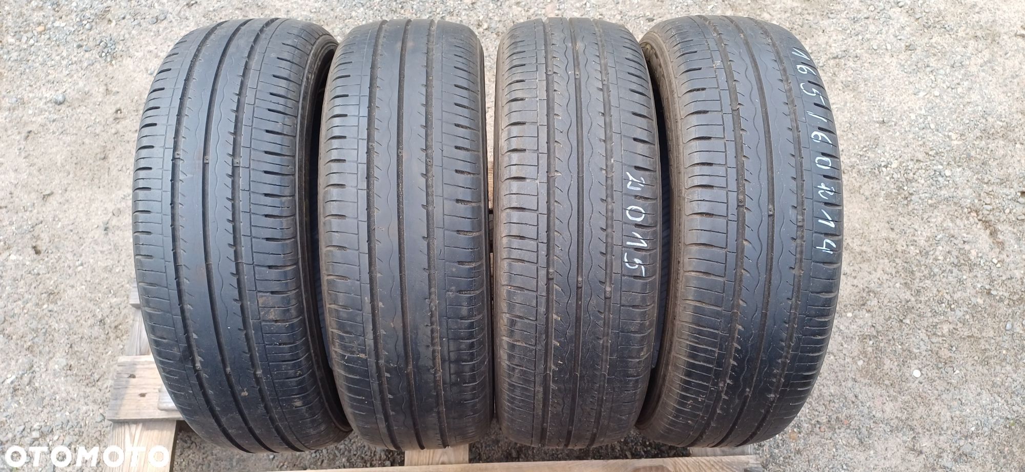 165/60R14 KUMHO , komplet opon letnich. - 1