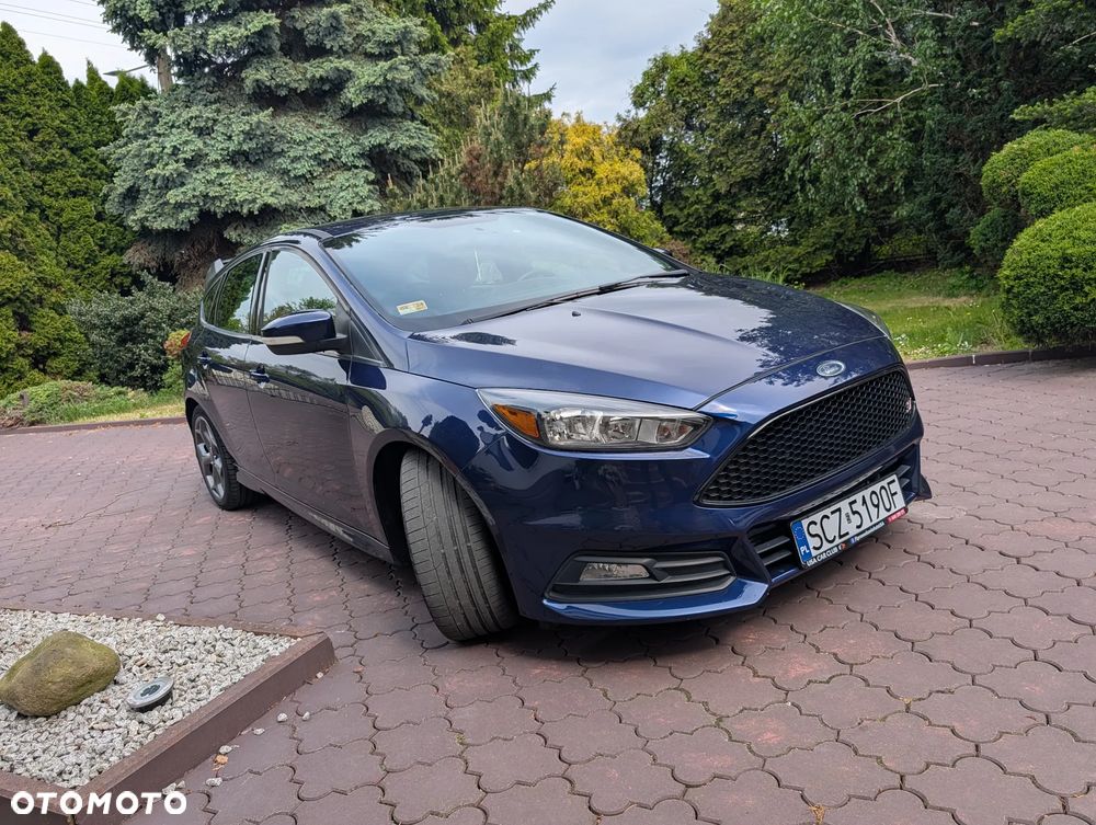 Ford Focus ST - 5