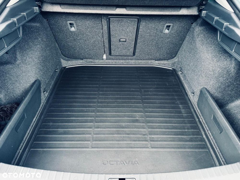 Skoda Octavia 2.0 TDI 4x4 Style DSG - 12