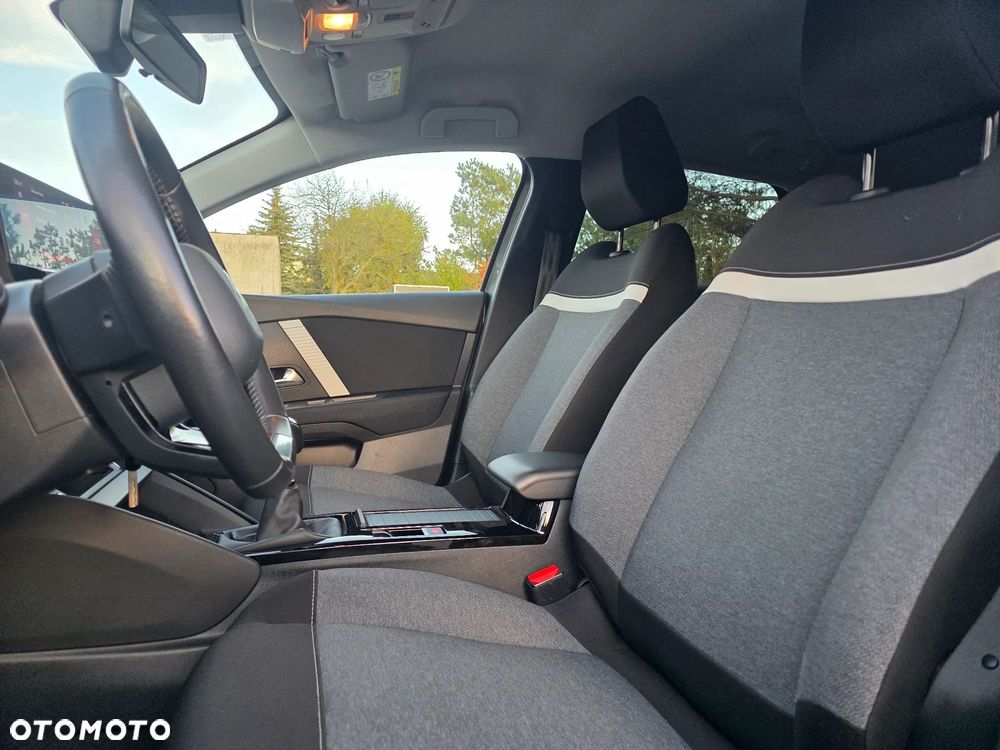 Citroën C4 1.2 PureTech Live Pack S&S - 31