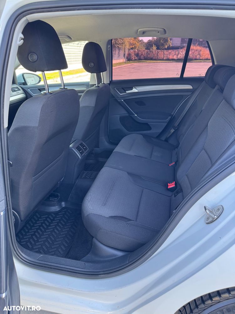 Volkswagen Golf 1.6 TDI BMT Comfortline - 5