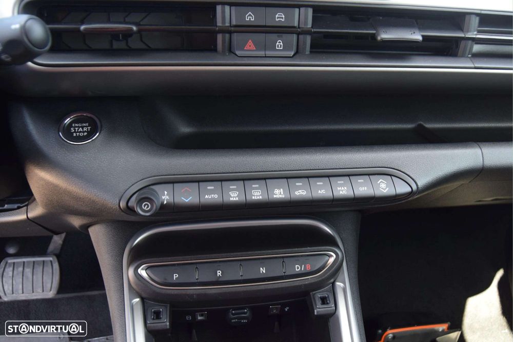 Jeep Avenger 54 kWh Summit Plus - 42
