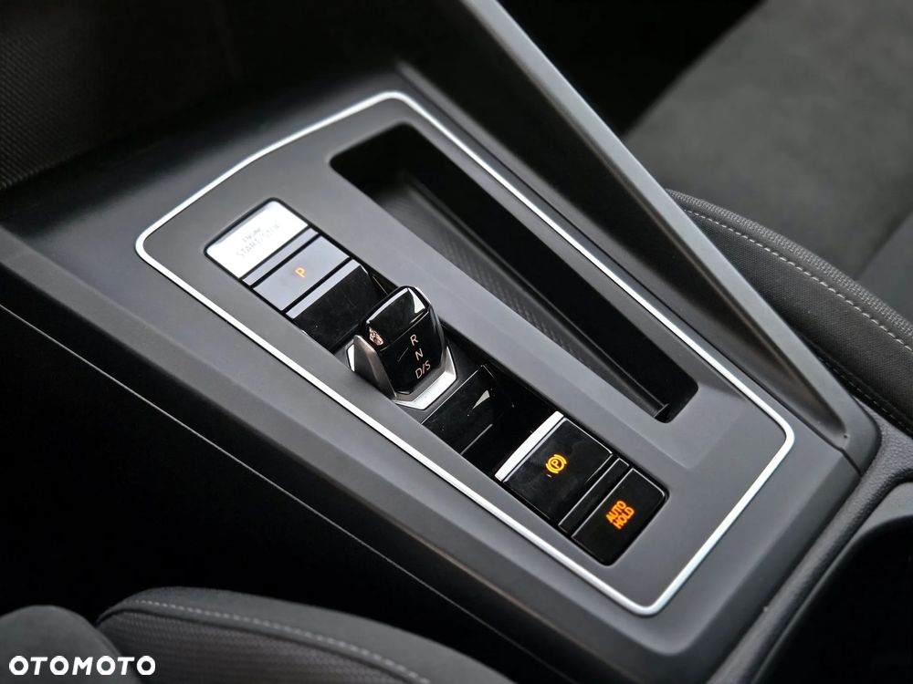 Volkswagen Golf 1.4 eHybrid OPF DSG Style - 8