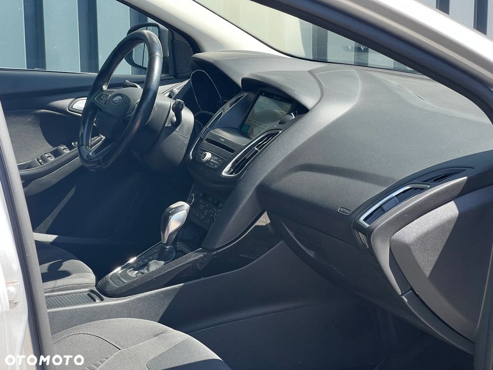 Ford Focus 1.5 TDCi Titanium PowerShift - 16