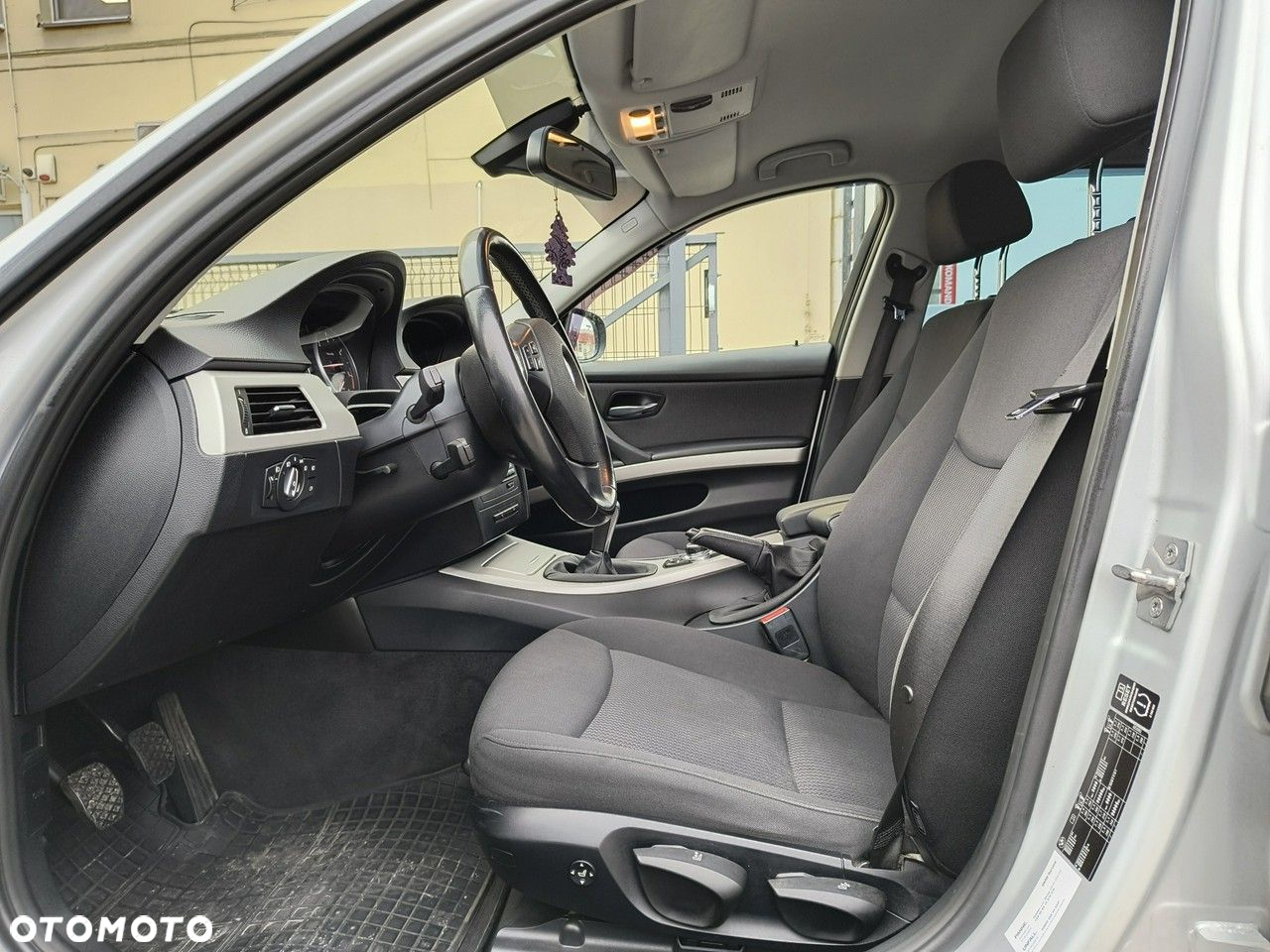 BMW Seria 3 318d Touring Sport Line - 18