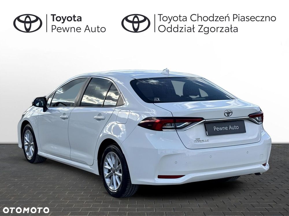 Toyota Corolla - 4