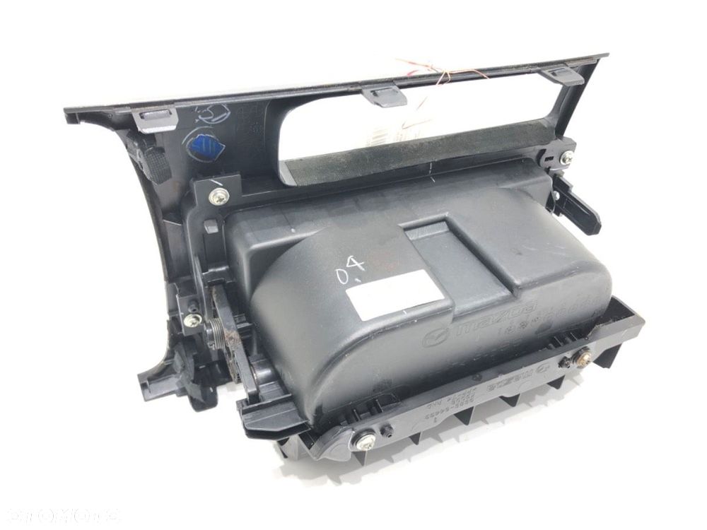 UCHWYT NA NAPOJE  MAZDA 6 Hatchback (GH) 2007 - 2013 2.0 MZR-CD (GH14) 103 kW [140 KM] olej - 3