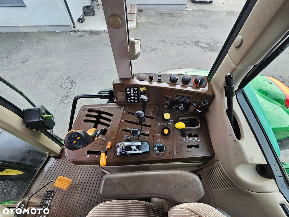 John Deere 6820 - 11