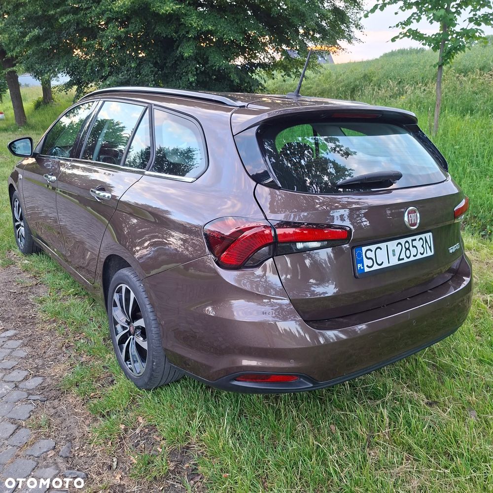 Fiat Tipo 1.4 T-Jet Lounge - 4