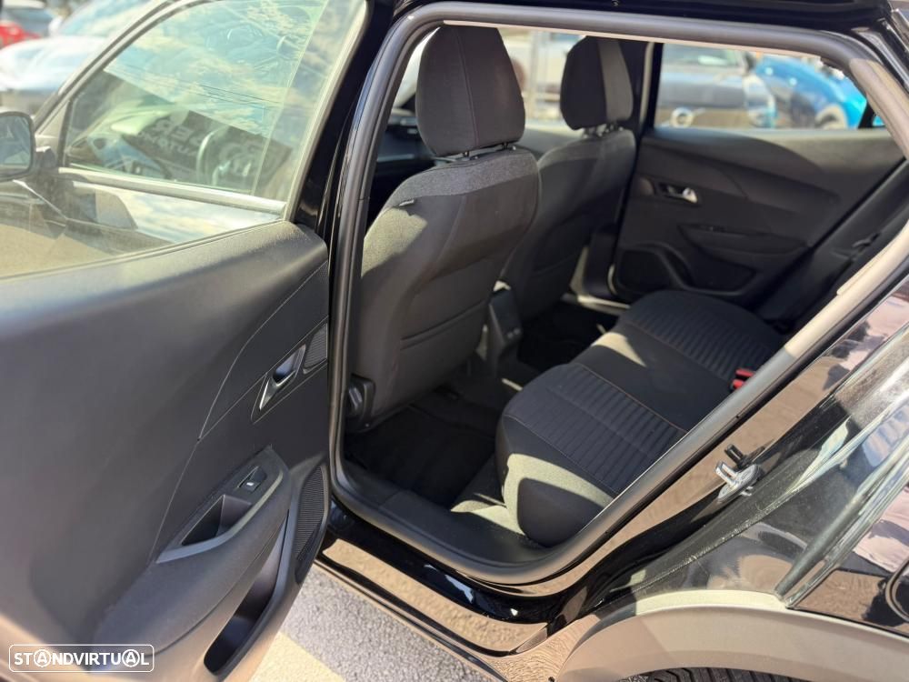 Peugeot 2008 1.2 PureTech Allure - 15