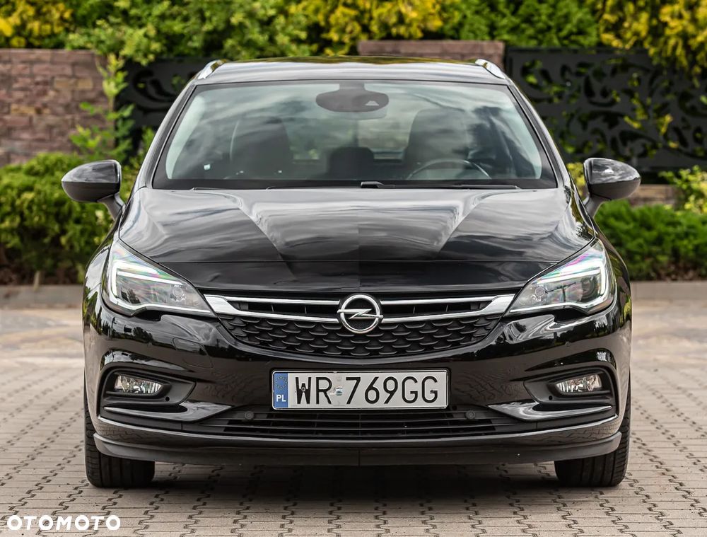 Opel Astra 1.4 T Dynamic S&S - 10