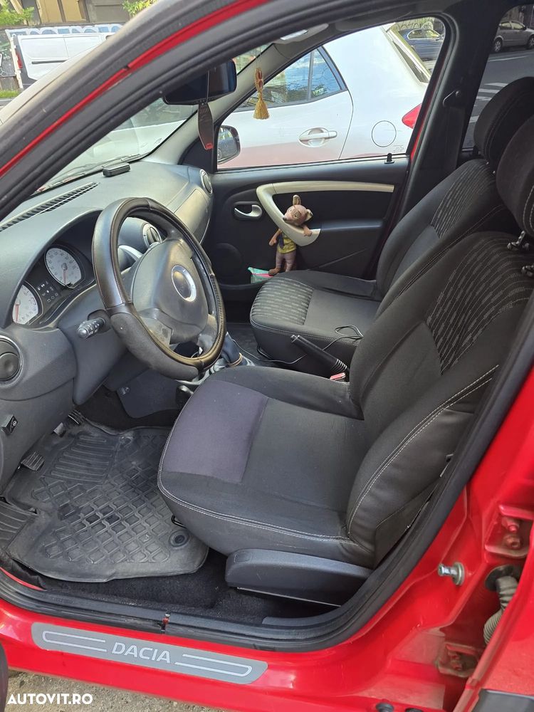 Dacia Logan 1.6 MPI Laureate - 12