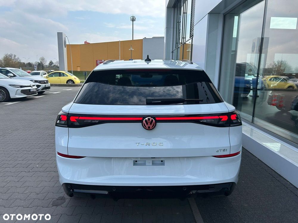 Volkswagen T-Roc - 8