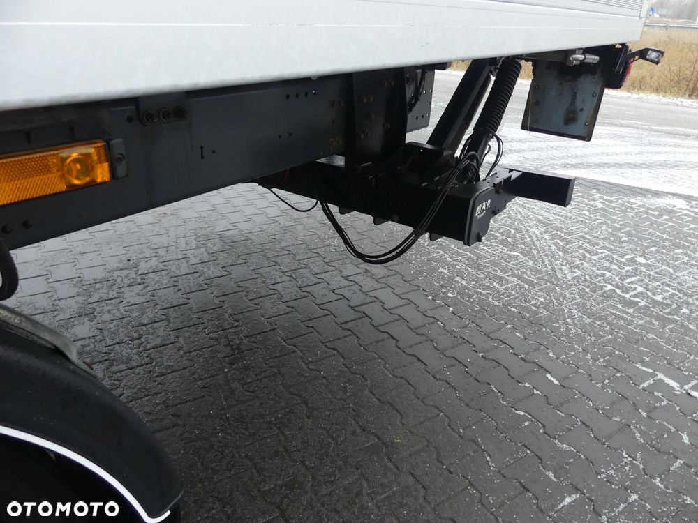 DAF CF 370 / 6x2 / CHŁODNIA 9.40 + WINDA / EURO 6 / CARRIER SUPRA 850 / - 24