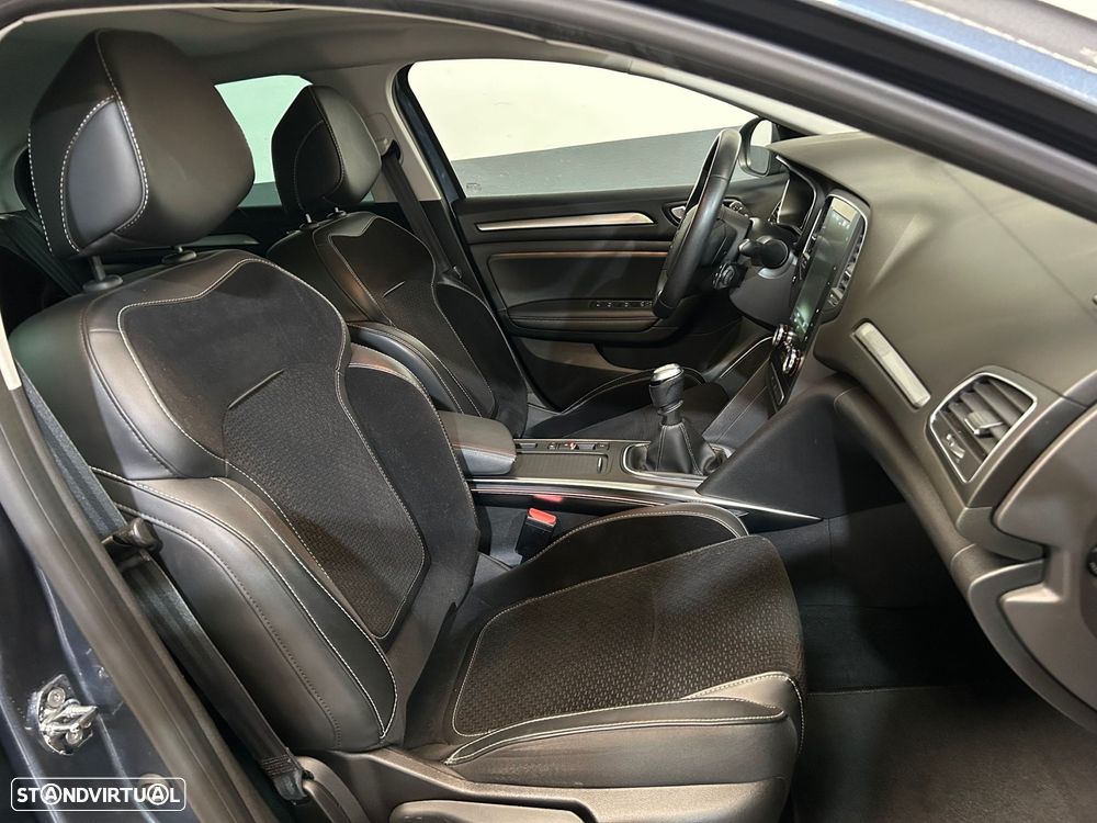 Renault Mégane Grand Coupe 1.3 TCe Executive - 19