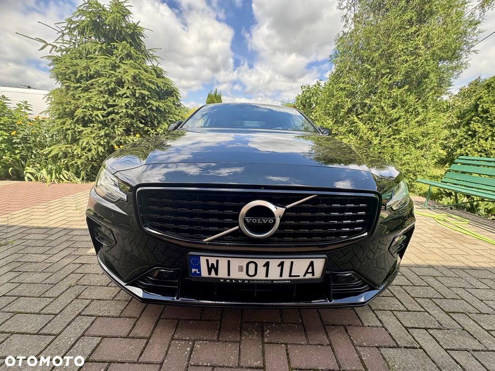 Volvo S60 B4 B R-Design - 2