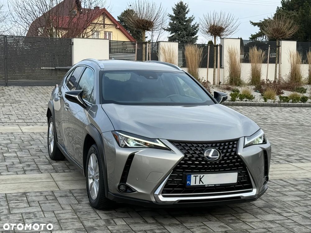 Lexus UX - 2