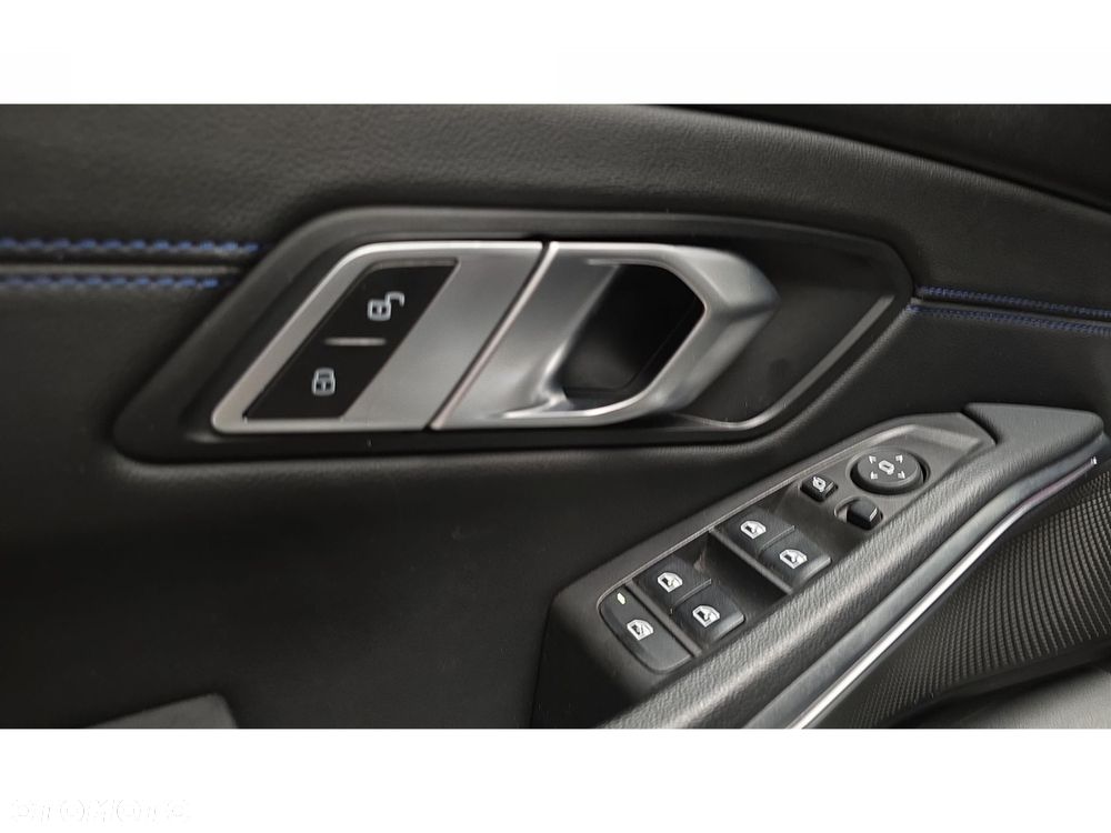 BMW Seria 3 320d xDrive mHEV M Sport - 29