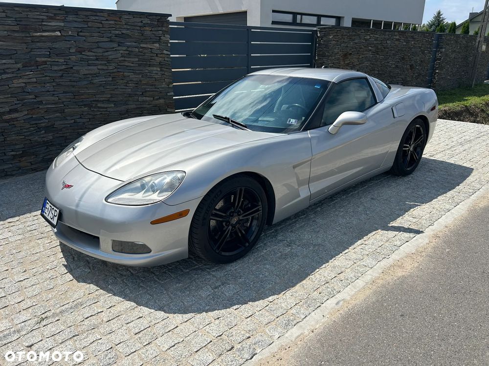 Chevrolet Corvette - 2