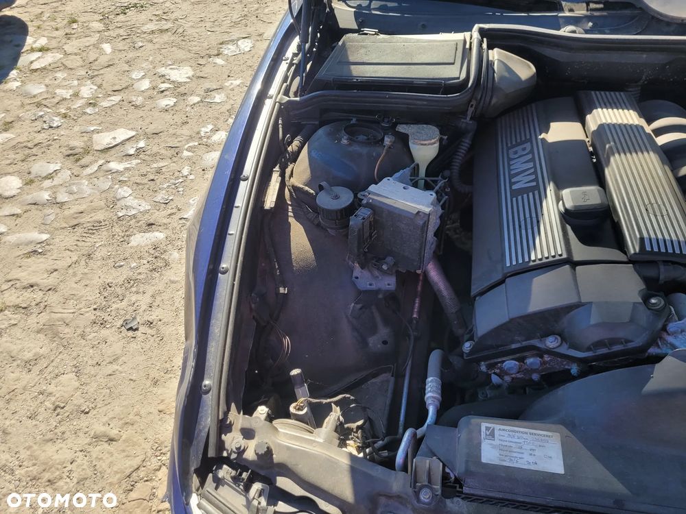 BMW Seria 5 523i - 31