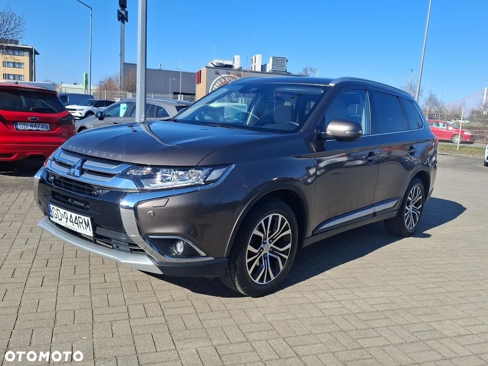 Mitsubishi Outlander 2.0 Instyle SDA 4WD CVT - 1