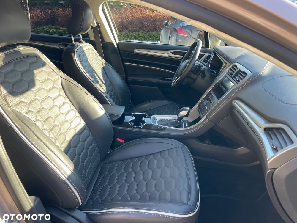 Ford Mondeo 2.0 EcoBoost Start-Stopp Autom Vignale - 9