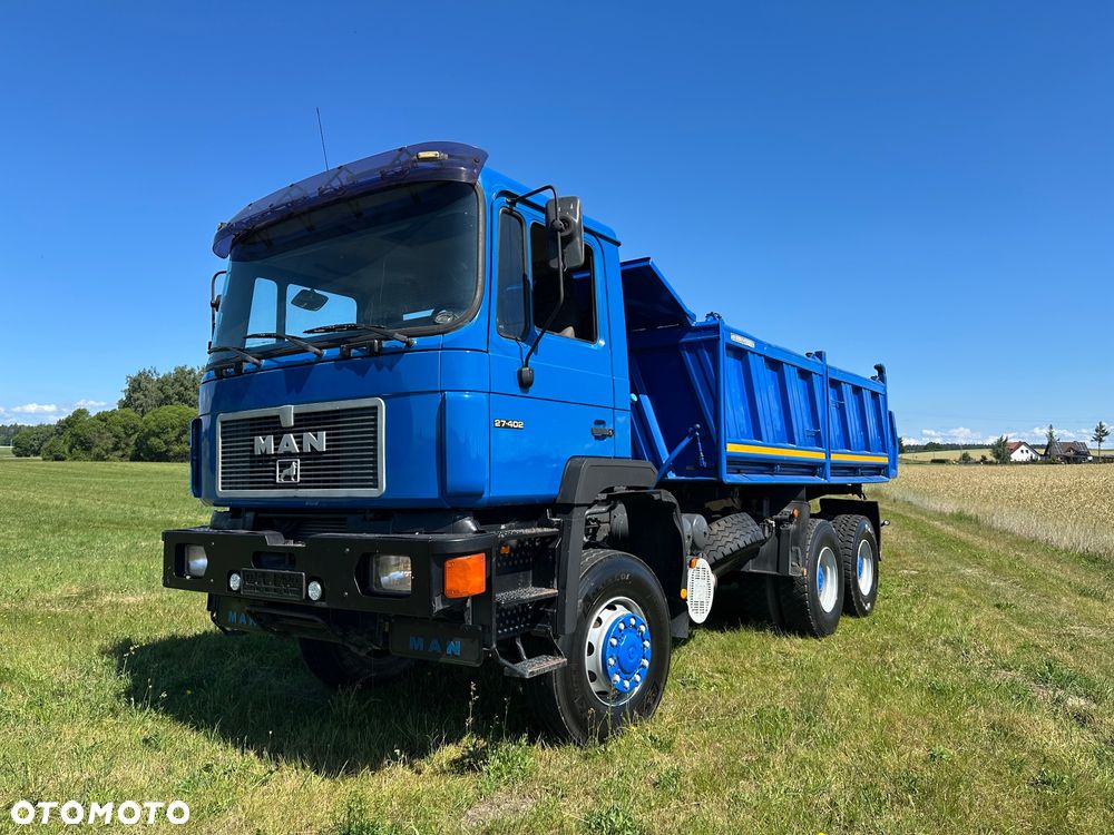 MAN F10 - 11