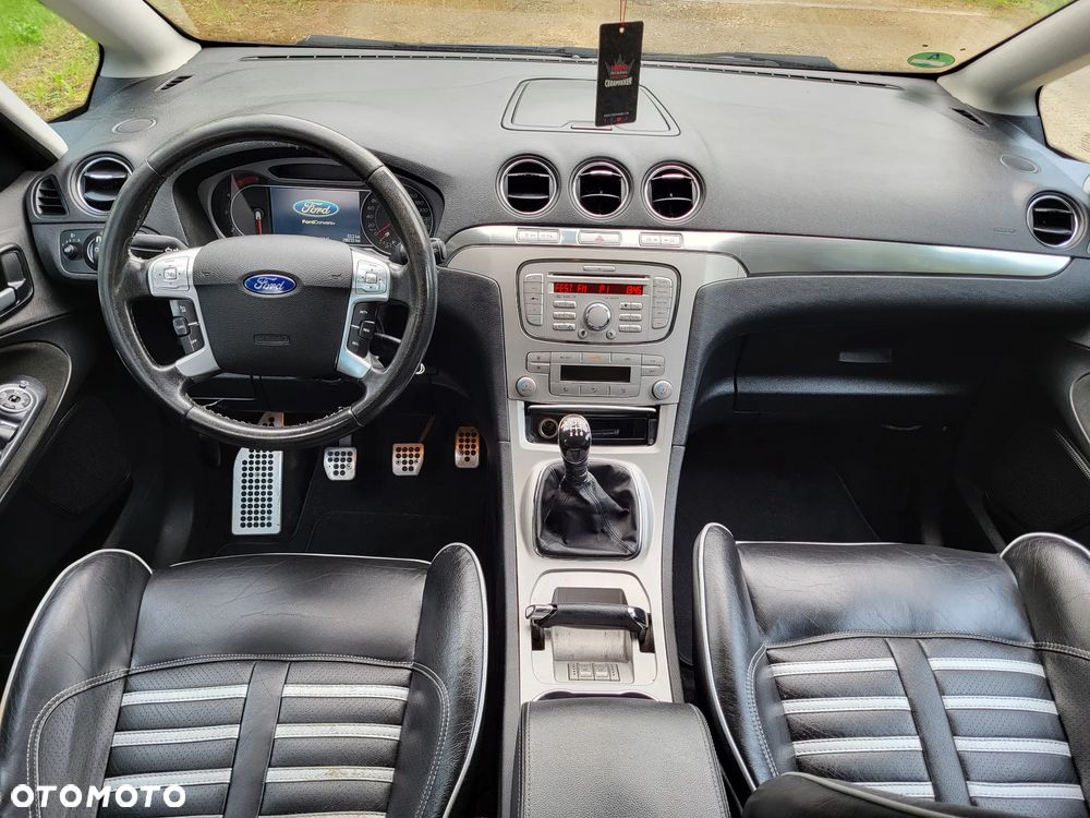 Ford S-Max - 18