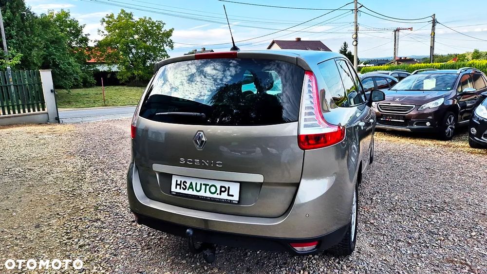 Renault Grand Scenic 2.0 16V 140 CVT Bose Edition - 12