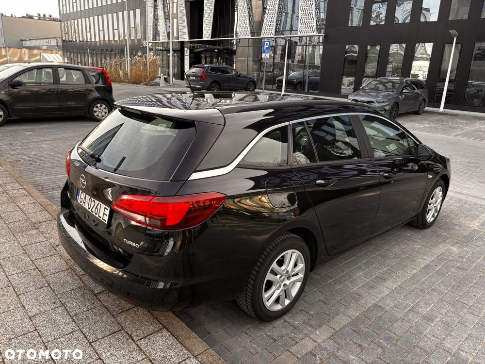 Opel Astra 1.4 T Enjoy - 9