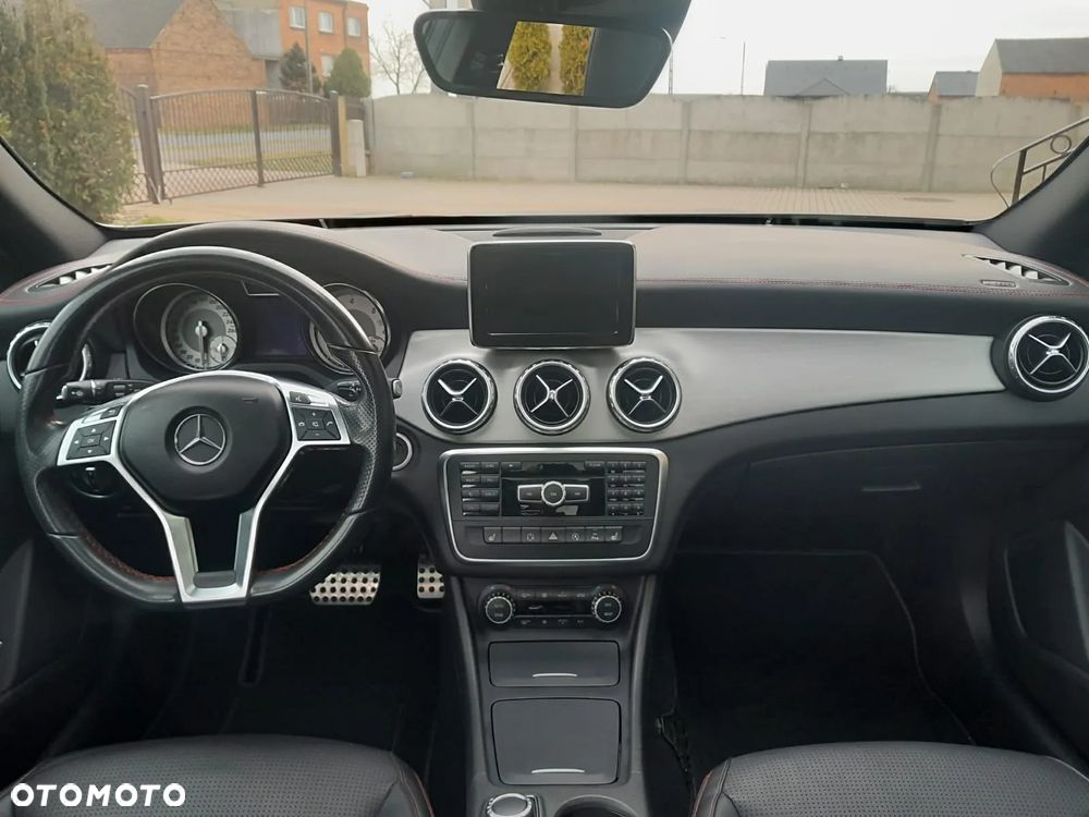 Mercedes-Benz GLA Diesel AMG Line - 7