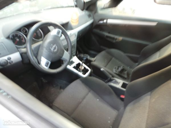 Para Peças Opel Astra H (A04) - 3
