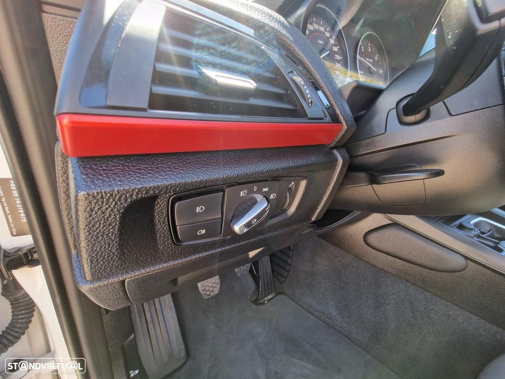 BMW 220 d Coupe Line Sport - 28